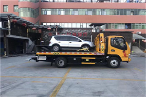 巴南汽车紧急补胎换胎救援